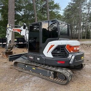 Mini-excavatrice Bobcat E60 de qualité supérieure pour entrepreneurs professionnels, offrant des performances de creusement puissantes et une maniabilité aisée - Product Image 1
