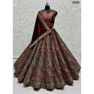 Collections de velours de vêtements de mariée indiens pour la mariée avec le travail de Zarkhan par Fabzone - Product Image 3