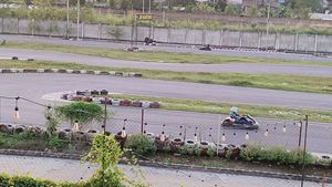 Aire de karting commerciale pour pistes de course intérieures et extérieures, équipement professionnel de karting et de parc d'aventure - Product Image 3