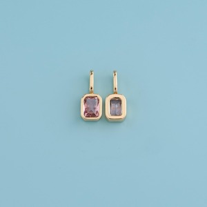 Pendientes Cristianos Geométricos de Plata con Baño de Oro de 18K y Morganita Engastada en Bisel, Joyería Minimalista para Mujer, para Fiestas y Uso Diario - Product Image 2