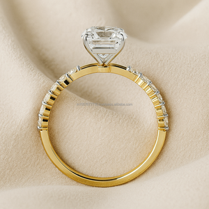 Anillo de Compromiso Solitario con Moissanita de Corte Radiante de 2.50 CT, Oro Amarillo de 10K, Certificado IGI, Regalo Perfecto para Mujer - Product Image 3