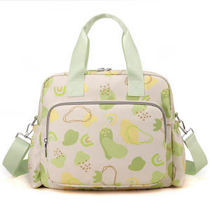 Sac à langer imperméable pour bébé, sac fourre-tout multifonctionnel, organisateur de couches de voyage, sac à bandoulière grande capacité, sac de soins de maternité - Product Image 5
