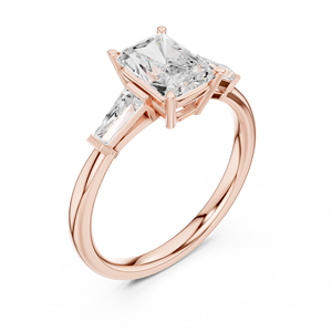 Anillo de Compromiso de Tres Piedras con Diamante Cultivado en Laboratorio, Corte Radiante, Oro Rosa, con Piedra Lateral Trapezoidal, Anillo de Boda - Product Image 4