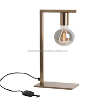 Lampe de table d'étude de luxe décorative en fer noir mat de bonne qualité pour salon chambre bureau noir par Ambience Lifestyle