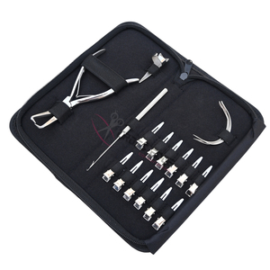 Juego de Herramientas Plateadas para Extensiones de Cabello para Estilistas con Pinza para Remover Microperlas, Herramienta de Gancho, Pinzas de Seccionamiento y Herramienta de Seccionamiento con Dedos - Product Image 1