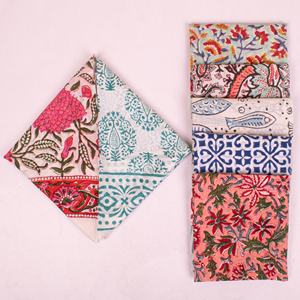 Foulard carré en coton doux imprimé à la main avec motifs floraux, extensible dans quatre sens, style bohème de luxe - Product Image 2