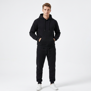 Conjunto Deportivo Unisex con Sudadera con Capucha Negra y Pantalones Cortos con Cordón, Color Sólido, Casual, Ecológico, para Adultos, Invierno - Product Image 5