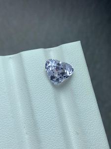 พลอยคุนไซต์สีชมพูอ่อนธรรมชาติทรงหัวใจจาก Zubeda Gems and Jewellers ได้รับการรับรองจาก IGI จากรัฐราชสถาน เหมาะสำหรับทำเครื่องประดับ - Product Image 5