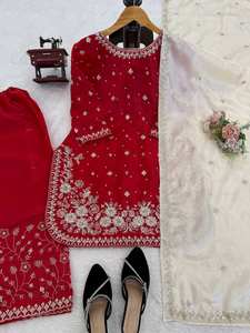 Ensemble Sharara en soie GMY lourde, fait main, moderne, ethnique, orné de sequins, fluide, pour toutes les occasions : Printemps, Diwali, Été, Automne, Fêtes et Mariages - Product Image 6