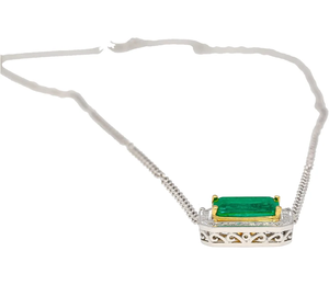 Collier pendentif pour femme en acier inoxydable plaqué or 18 carats avec coupe émeraude et accent diamant, chaîne maille forçat, style classique, pierre de naissance de mai - Product Image 1