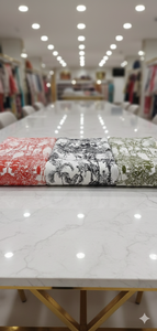 Tela Popelina Tejida Peinada, Ligera, Transpirable, Orgánica y Ecológica con Diseño Elegante Estampado para Prendas de Niñas y Niños - Product Image 2