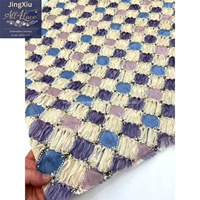 Tela de malla bordada con textura geométrica para la confección de vestidos modestos, abayas, caftanes y prendas de moda.