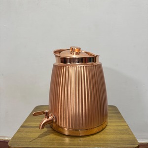 Dispensador de Agua de Cobre Personalizable al por Mayor con Tapa, Diseño Vintage, Gran Capacidad, para Uso Doméstico - Product Image 2