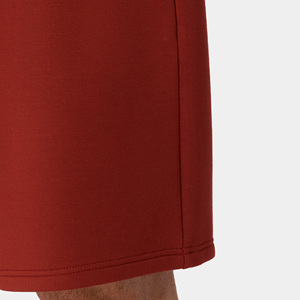 Shorts Bermuda Homme en Coton Rouge Uni, Longueur Genou, Taille Élastique, Décontracté, avec Poches, Tissu Respirant et Séchage Rapide, Fabriqué au Pakistan - Product Image 5