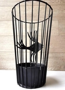 Porte-parapluie décoratif en fil métallique avec motif de poisson doré, idéal pour la maison, le bureau, le hall d'entrée et la décoration haut de gamme, provenant d'Inde - Product Image 5