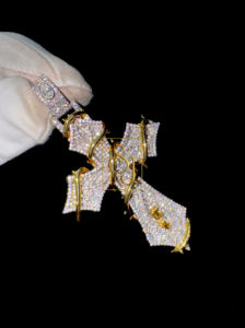 Pendentif personnalisé en argent 925 plaqué rhodium glacé avec photo de croix chrétienne Jésus, en moissanite, breloque religieuse, cadeau parfait pour collier - Product Image 6