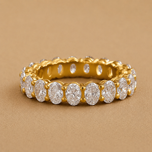 Anillo de Boda Clásico de Oro de 14K con Diamante Ovalado Cultivado en Laboratorio, Banda de Eternidad Completa con Garras Compartidas y Galería Abierta, para Uso Diario, para Mujer - Product Image 1