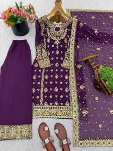 Présentation de Salwar Kameez Prêts-à-Porter de Qualité Supérieure avec Broderies Riches, Collection de Mode Ethnique Élégante pour Mariages et Soirées - Product Image 6