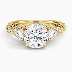 Anillo de compromiso de diamantes de tres piedras con diseño de vid botánica - Product Image 1