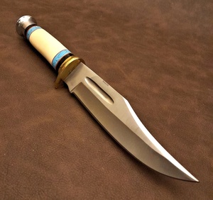 Couteau de chasse et de survie A&M ENTERPRISES fait main en acier inoxydable, lame Bowie à pointe tombante, manche en os, garde en laiton, personnalisable - Product Image 3