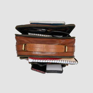 Pochette de voyage pour homme avec logo personnalisé, imperméable, fermeture éclair discrète, poignée de transport, pour maquillage et cosmétiques - Product Image 5