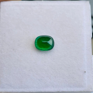 Pierres précieuses en tsavorite naturelle taille coussin 3,39 carats, qualité AAA avec lustre AAA et couleur vert vif, coupe et polissage parfaits. - Product Image 2