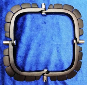 ชุดอุปกรณ์ผ่าตัดทางนรีเวชและระบบปัสสาวะของ Azicon รุ่น Lone Star Retractor System  วงแหวนผ่าตัดแบบยึดติดด้วยตัวเองทำจากเหล็กกล้าไร้สนิม พร้อมตะขอเกี่ยวแบบยืดหยุ่น - Product Image 1