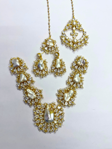 Maharani Necklace Set with Maangtika Natural Baroque Pearl Handmade With Crystals Statement Bridal Jewellery for Women OEM ODM - Product Image 1