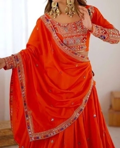 Conjunto de Lehenga Choli de Satén de Seda Naranja Bordado para Mujer KV, con Dupatta, Transpirable, Ropa Étnica Tradicional para Bodas y Fiestas - Product Image 3
