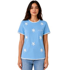T-shirt pour femme bleu ciel brodé de fleurs, bordure contrastante blanche, col rond, manches courtes, décontracté, mode, OEM ODM, vêtements personnalisés - Product Image 1