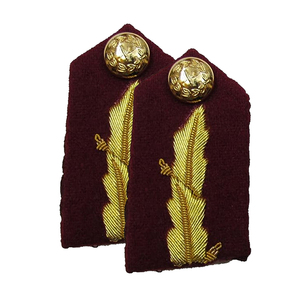 แผ่นปะติดปกเสื้อสีแดงเลือดหมู พร้อมลายปักสีทอง สำหรับเครื่องประดับยูนิฟอร์ม ผลิตโดย Gorgets จากประเทศปากีสถาน - Product Image 4