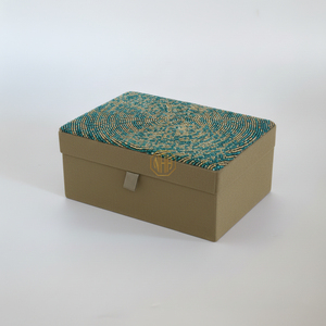 Caja de Joyería Floral con Cuentas Hecha a Mano, Empaque de Regalo Premium, Organizador Decorativo de Almacenamiento, NOORIMS AKBAR HANDICRAFTS, Capacidad de 1-3L - Product Image 1