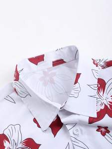 Conjunto de playa para hombre con estampado de olas oceánicas, camisa de manga corta y pantalones cortos a juego, conjunto informal de verano para vacaciones, top colorido, conjunto de dos piezas para hombre. - Product Image 2