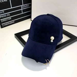 Casquette de baseball automne-hiver pour femme en velours avec perles dorées, accessoires de mode pour la tête - Product Image 4