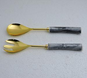 Juego de Servidores de Ensalada de Metal Dorado de Lujo con Mango de Mármol, Elegante Utensilio de Servicio para Comedor y Cocina - Product Image 2