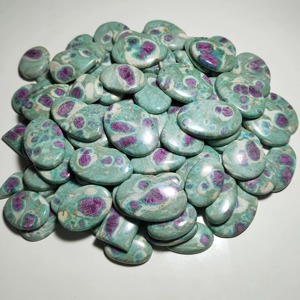 Magnifique Pierre Précieuse Fuchsite Rubis en Gros, Pierre Cabochon Fuchsite Rubis Naturelle de Haute Qualité, Pierre Fuchsite en Vrac Très Demandée - Product Image 2