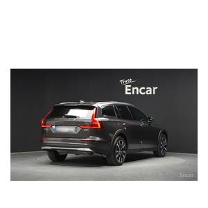 Volvo V60 B5 Ultimate AWD 2023/9 con Caja de Cambios Automática, Asientos de Cuero, Cámara Trasera, 6,817 km, Volante a la Izquierda - Product Image 2