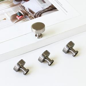 Poignée de meuble en alliage de zinc, bouton de tiroir moderne et minimaliste, durable et écologique pour armoires de cuisine et salle de bain - Product Image 1