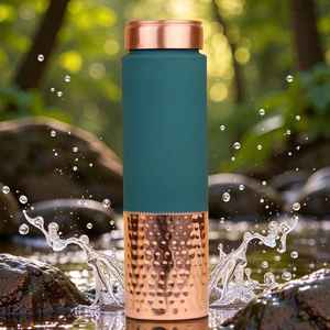 Bouteille d'eau en cuivre pur de couleur naturelle, faite à la main et personnalisée par World Craft Impex - Product Image 3