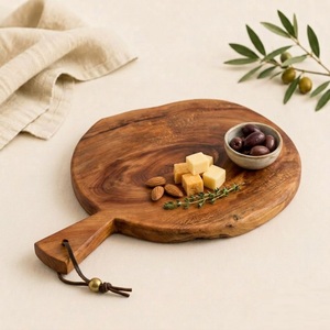 Planche à découper ronde en bois d'acacia de qualité supérieure, artisanale, avec poignée, durable, écologique, grande planche à découper pour la cuisine - Product Image 5