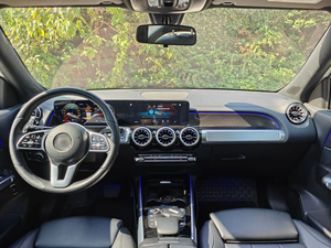 เมอร์เซเดส-เบนซ์ GLB 180 ปี 2022 รถ SUV หรูมือสอง เกียร์อัตโนมัติ เครื่องยนต์เบนซินเทอร์โบ เบาะหนัง ไฟ LED - Product Image 5