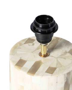 Lampe de table Art Déco en os, faite à la main et sur mesure, avec forme personnalisée pour les intérieurs de luxe de chambre à coucher - Product Image 3