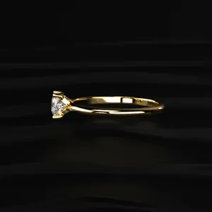 Nouvelle bague de beauté ronde de qualité supérieure 0,5 carat, diamant de laboratoire certifié SGL, clarté VVS-VS, look élégant pour femmes, pour la vente à l'exportation - Product Image 3