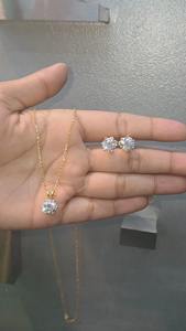 Conjunto de Joyería Fina de Lujo con Colgante y Aretes de Oro de 14K con Diamante Cultivado en Laboratorio de 3 Quilates, Corte IGI D VVS2 para Mujer - Product Image 5