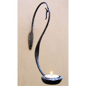 Porte-bougie en spirale en fer forgé fait main, support de bougie en métal forgé vintage, candélabre décoratif noir pour mariage et décoration intérieure - Product Image 4