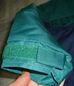 Chaqueta Deportiva Personalizada con Capucha, Logotipo Bordado, Forro de Malla, Cortavientos para Hombre y Mujer - Product Image 4