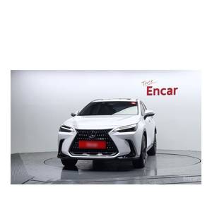 Lexus NX Premium 2024 con Volante a la Izquierda, Asientos de Cuero, Cámara Trasera, Techo Corredizo, Pantalla Táctil, 5,526 km, 10 Meses de Uso - Product Image 3