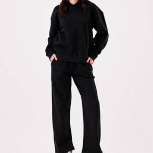 Conjunto de Sudadera con Capucha Oversize Negra y Pantalones Anchos para Mujer, Estilo Minimalista, Holgado, Casual, Ropa Deportiva Urbana - Product Image 1