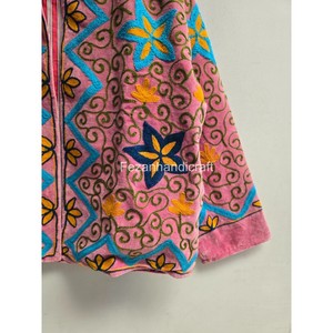 Veste en polaire rose brodée à la main avec motif floral géométrique, col mandarin, fermeture éclair, vêtements d'extérieur pour femmes, automne - Product Image 4