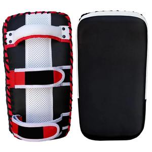Escudo de Entrenamiento Profesional RTS, Ligero, Personalizado, para Artes Marciales, Boxeo y Muay Thai, Cómodo y Transpirable - Product Image 6